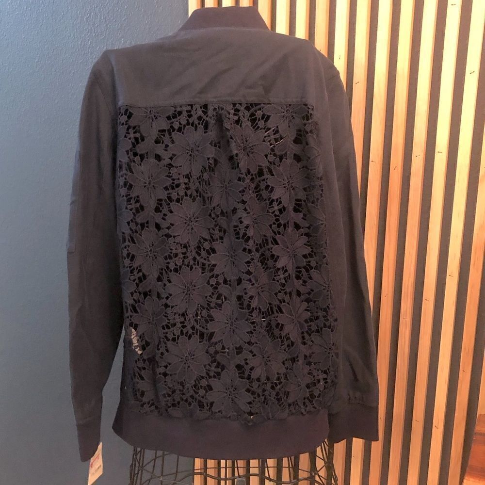 NWT Navy lace back jacket. Sz Med.